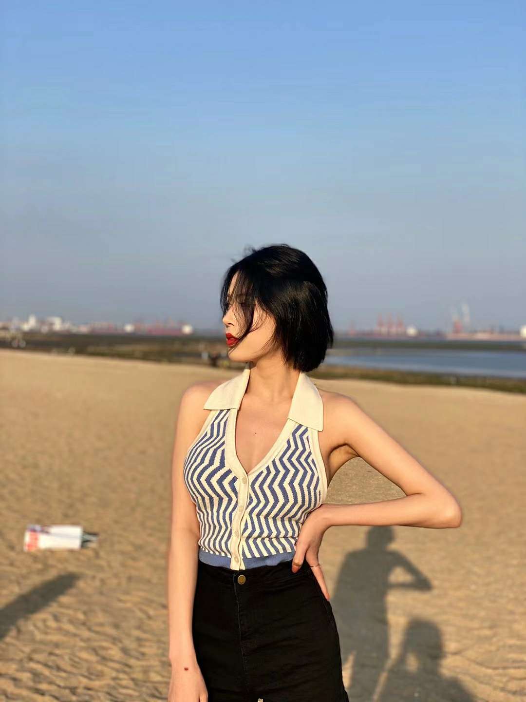 html+js智能判断客户端并显示不同内容